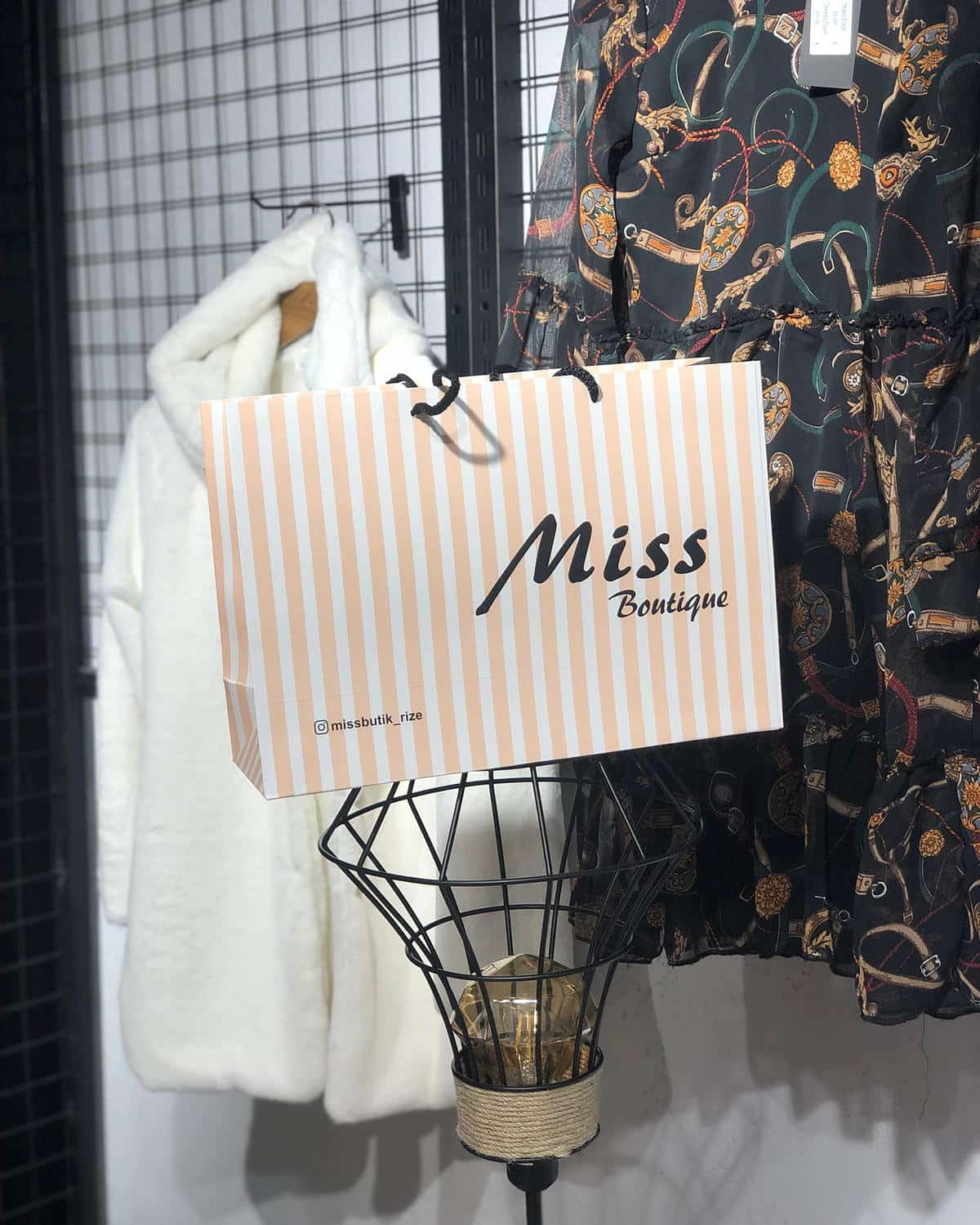 MİSS BOUTIQUE | RİZE KRAFTPAPIERTÜTENMODEL